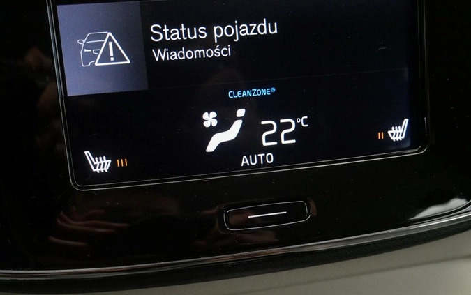 Volvo XC 40 cena 117899 przebieg: 59998, rok produkcji 2020 z Warszawa małe 211